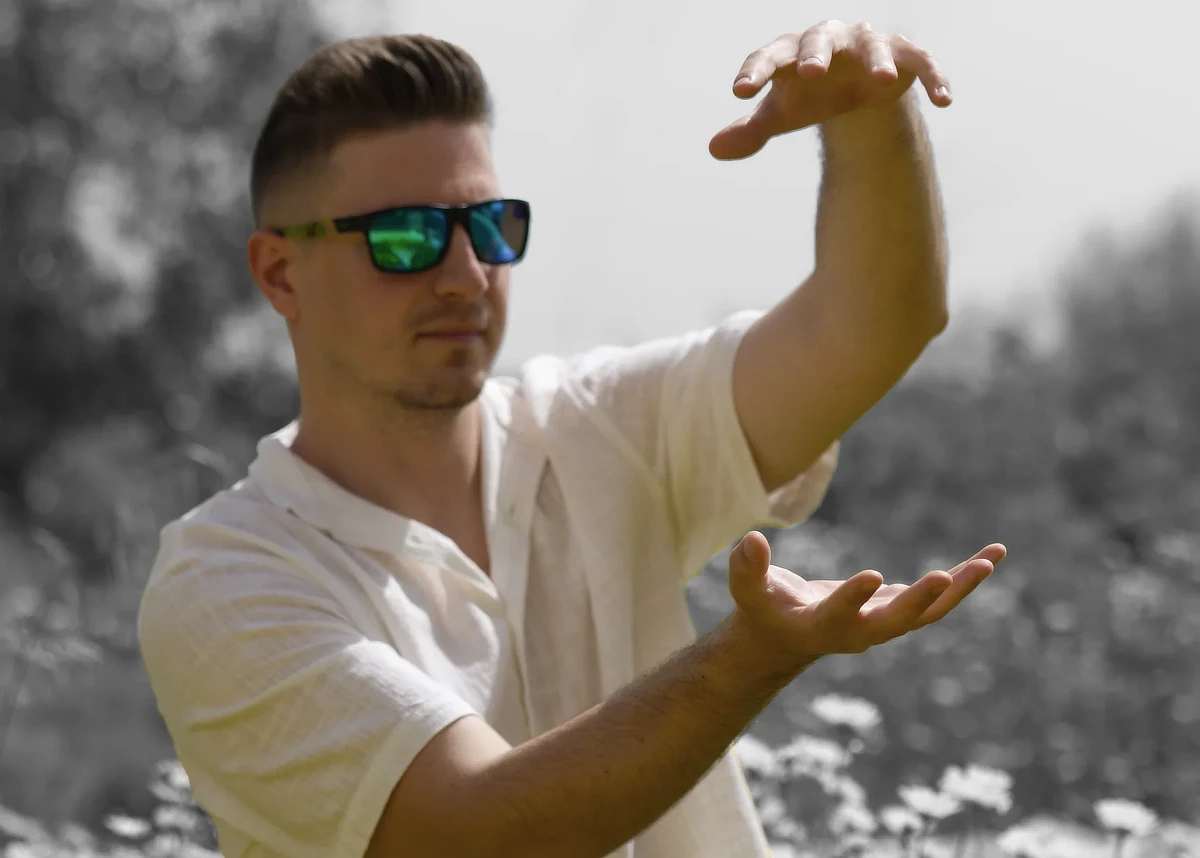 LumioCUBE hero hand