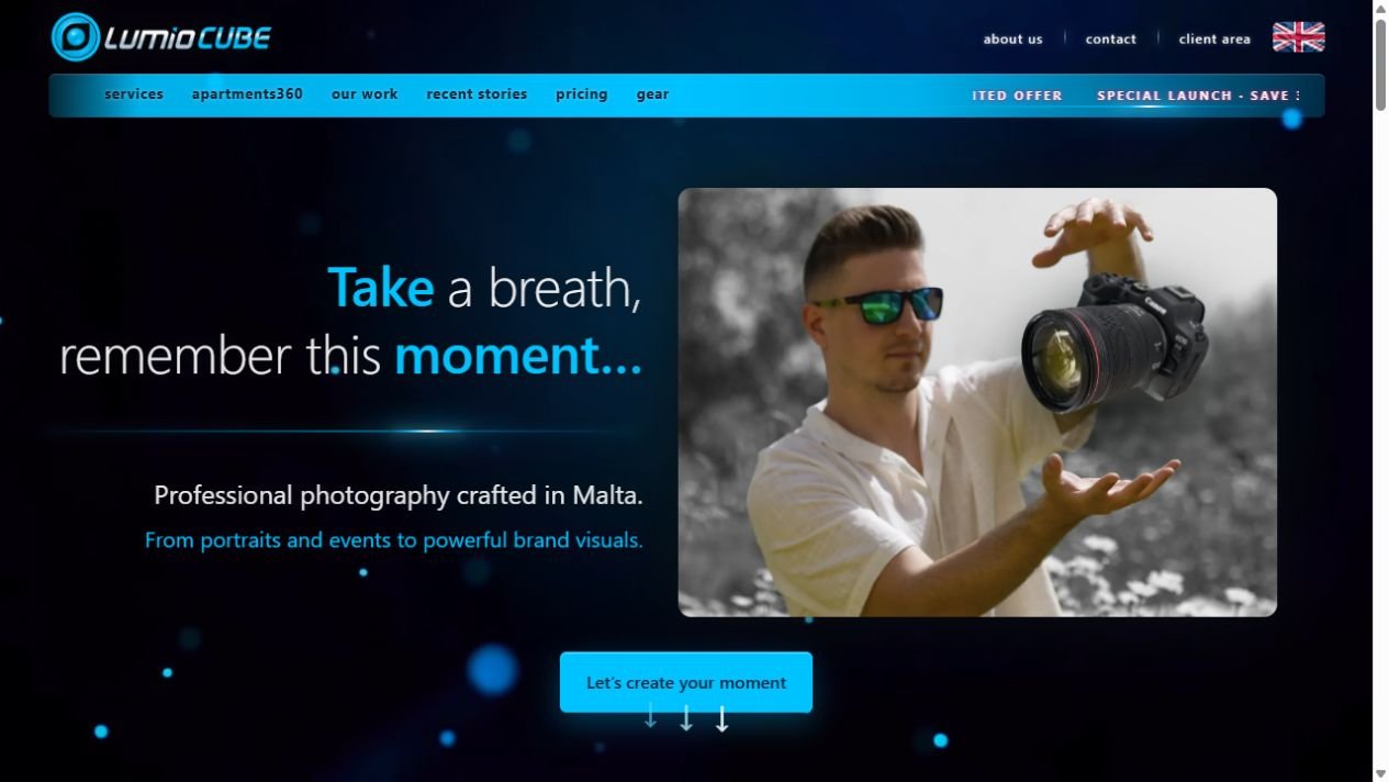 LumioCUBE photography website with its cyan branding and photographic hero